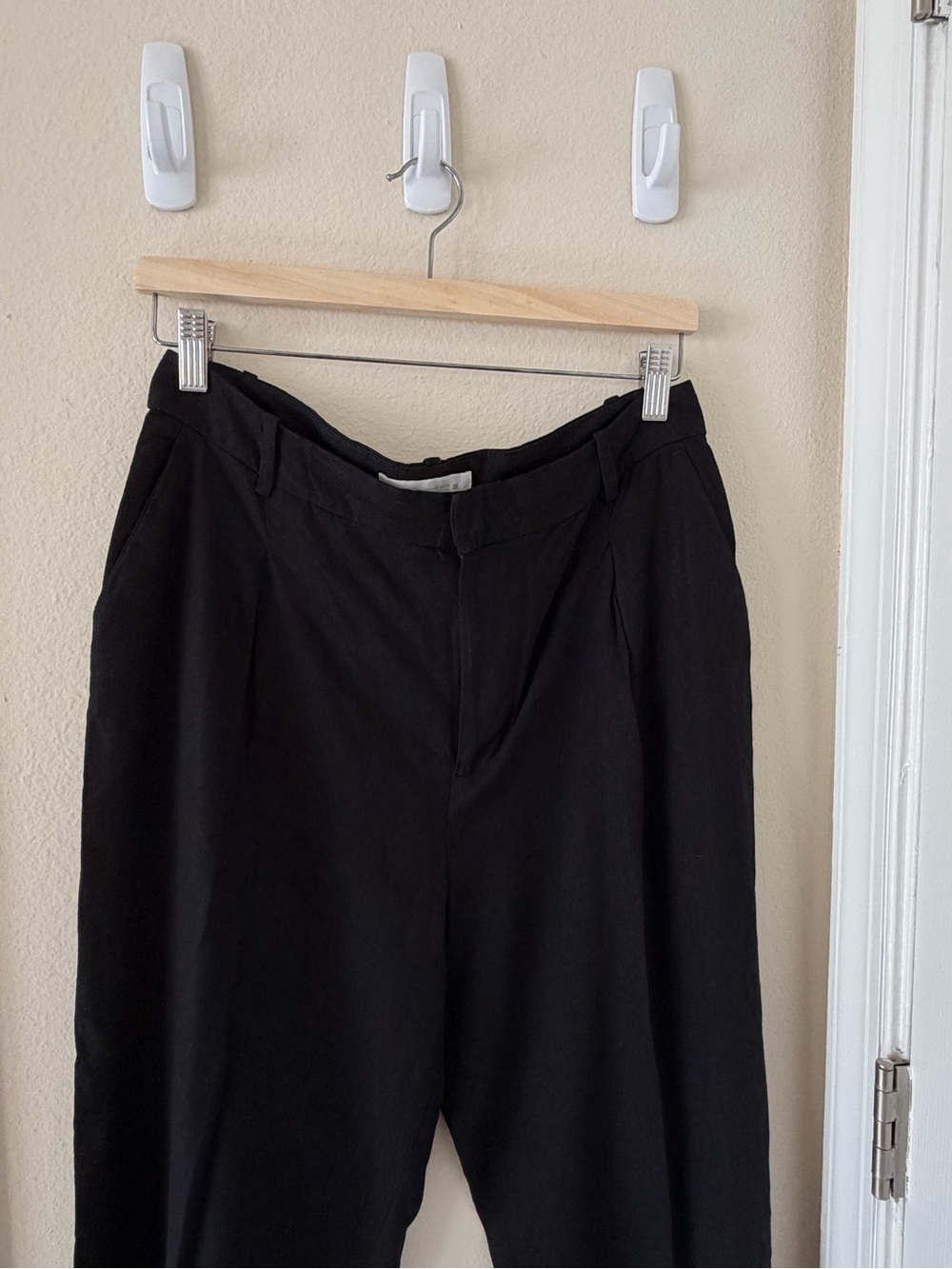 Zara Black Cropped Ankle Pants